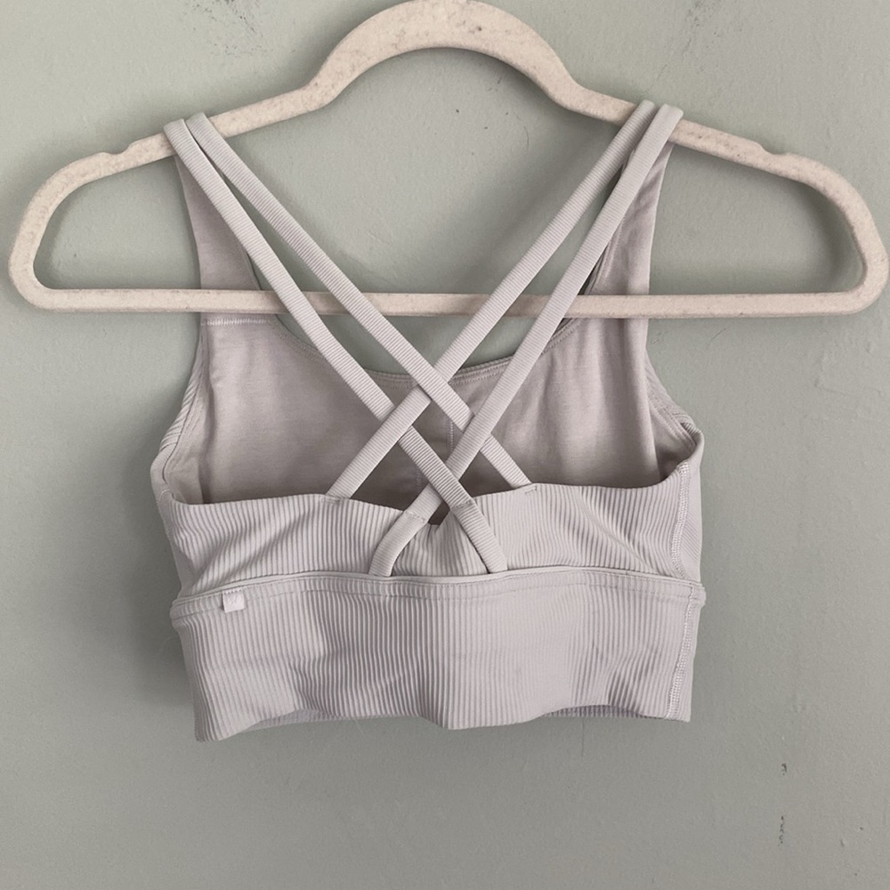 Lululemon Women’s Gray Ribbed Sports Bra size 6 - Picture 3 of 5